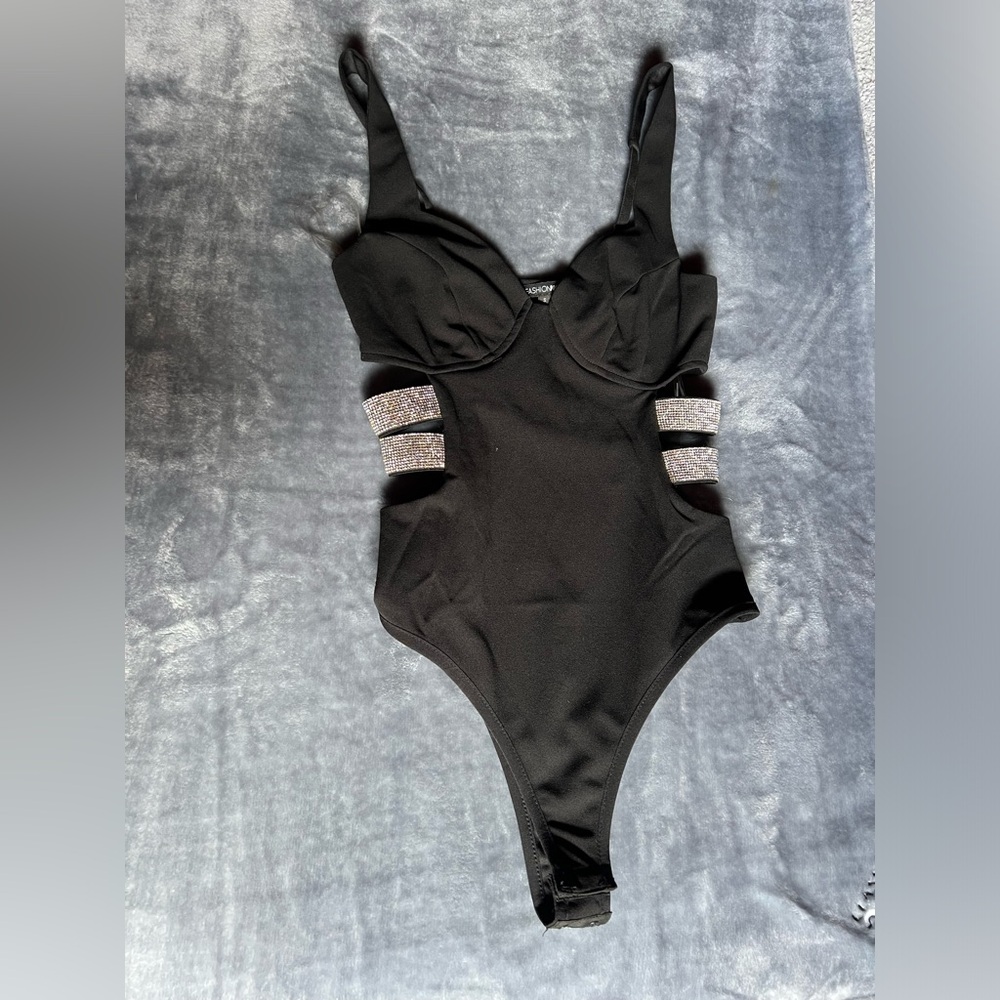 NWOT Fashion Nova Body Suit Rhinestone Cutouts size Small